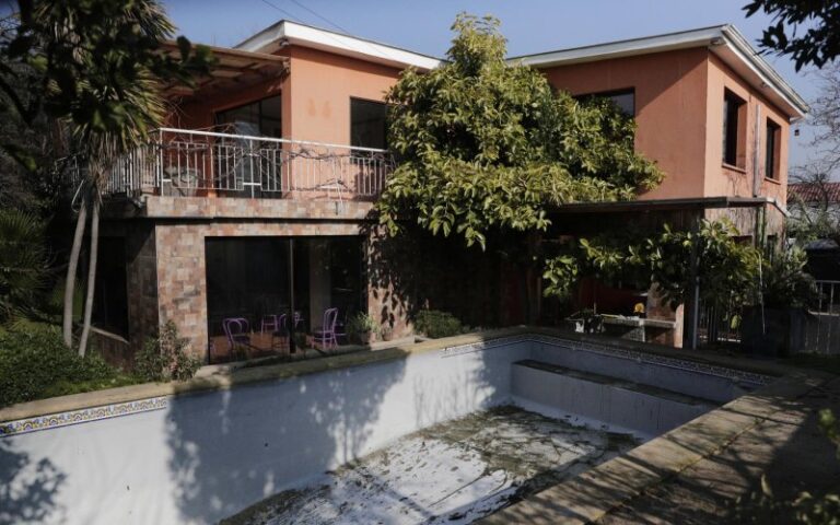 d7f50dc7efc22299a83acb9e2984bd64d71972c6w